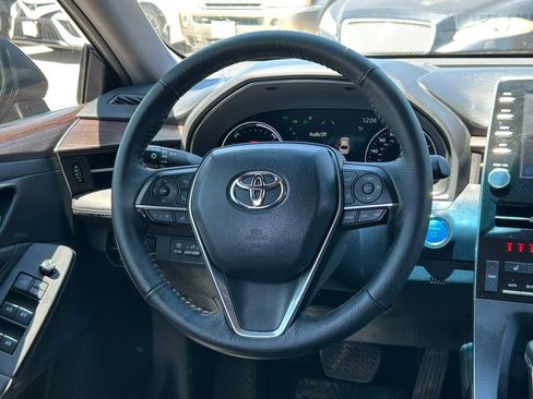 Used 2022 Toyota Avalon XLE FWD image 35