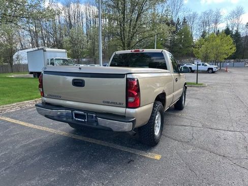 Used 2004 Chevrolet Silverado 1500 LS AWD/4WD image 5