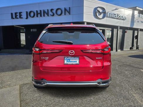 Certified 2024 MAZDA CX-90 Plug-In Hybrid w/ Premium Pkg AWD/4WD image 4