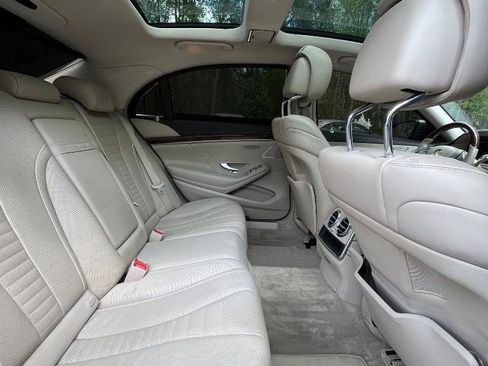 Used 2015 Mercedes-Benz S 550 4MATIC Sedan image 34