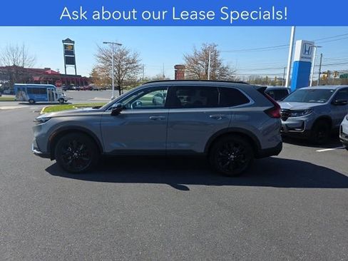 Used 2025 Honda CR-V Sport Touring image 9