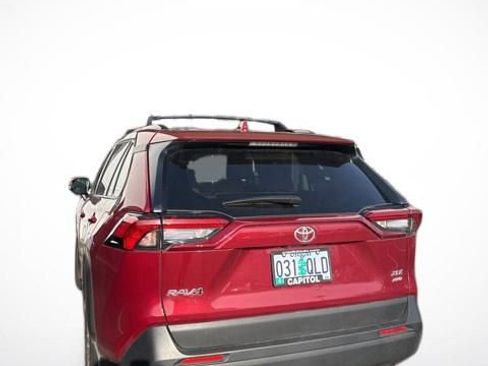 Used 2025 Toyota RAV4 XLE Premium image 6