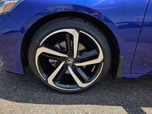 Used 2019 Honda Accord Sport image 26