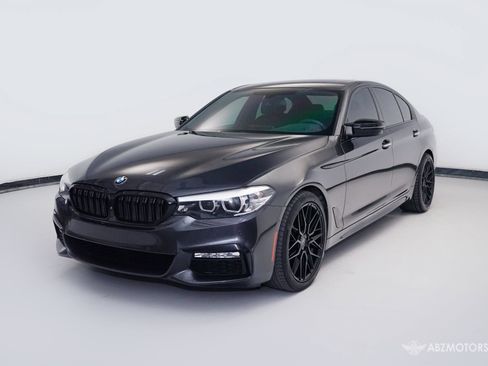 Used 2018 BMW 540i w/ M Sport Package RWD image 2