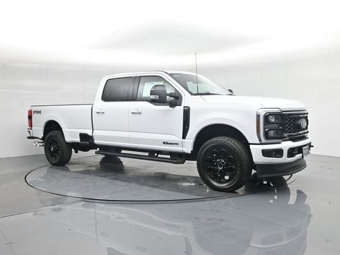 New 2026 Ford F250 Lariat w/ Black Appearance Package image 6