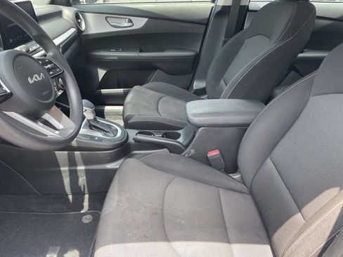 Certified 2022 Kia Forte LXS FWD image 16