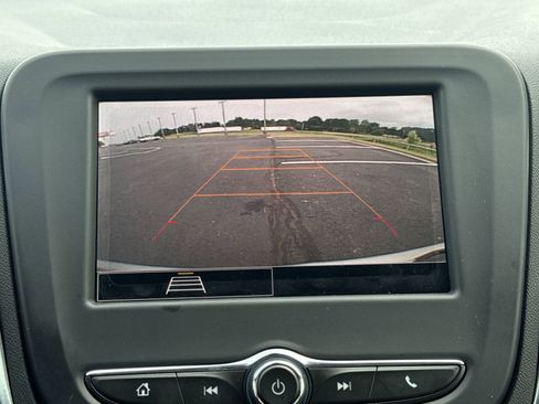 Certified 2024 Chevrolet Equinox LT w/ LPO, Floor Liner Package FWD image 17