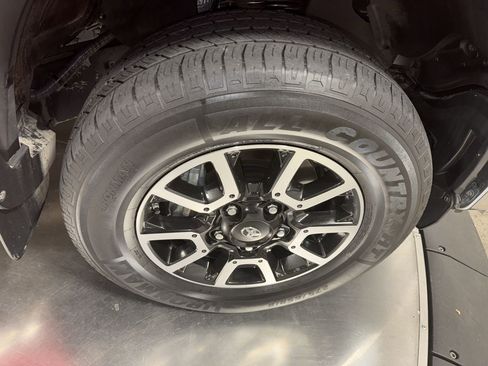 Used 2019 Toyota Tundra SR5 w/ TRD Off Road Package image 14