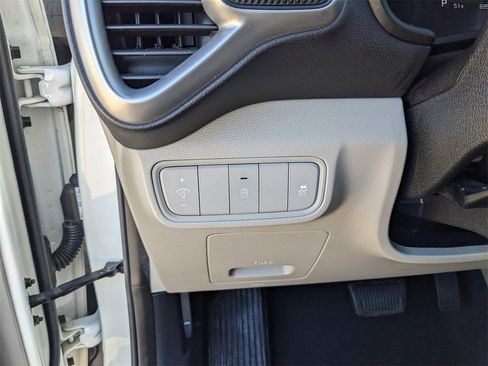 Used 2020 Kia Soul LX image 27