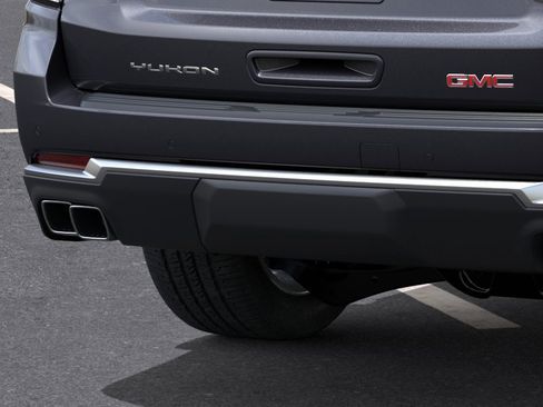 New 2026 GMC Yukon Denali w/ Denali Reserve Package RWD image 14