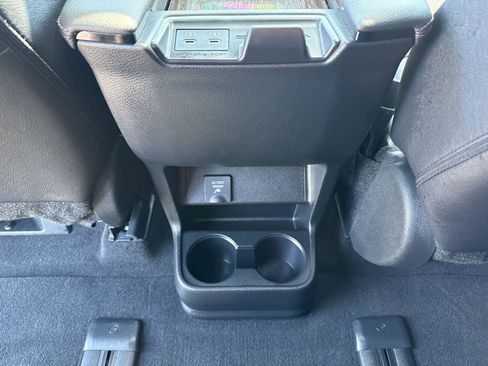 Used 2025 Toyota Sienna Limited AWD/4WD image 27