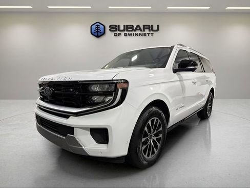 Used 2025 Ford Expedition Max Platinum AWD/4WD image 1