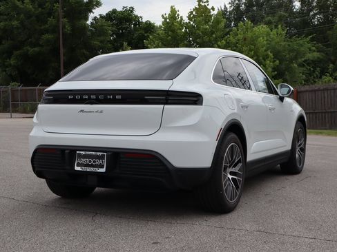 New 2025 Porsche Macan 4S Electric image 9