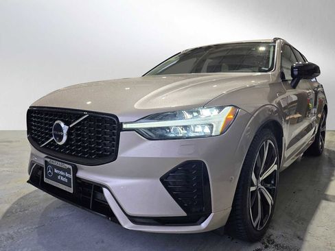 Used 2023 Volvo XC60 T8 Ultimate image 6