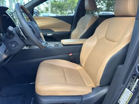 Used 2024 Lexus RX 350 Premium w/ Accessory Package (K3) FWD image 11