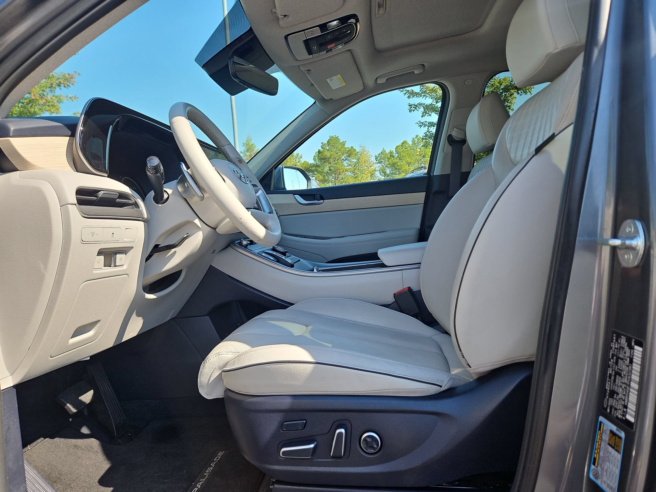 Used 2023 Hyundai Palisade Limited FWD image 23