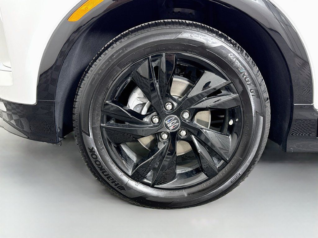 Used 2026 Buick Encore GX Sport Touring w/ Advanced Technology Package FWD image 28