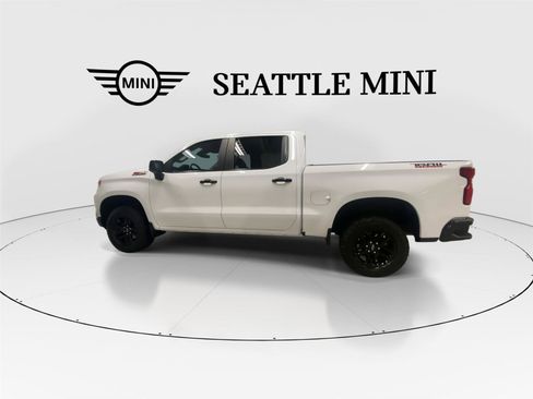 Used 2023 Chevrolet Silverado 1500 LT Trail Boss w/ Convenience Package II AWD/4WD image 7