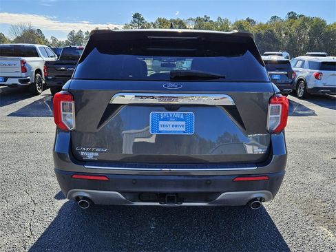 Used 2020 Ford Explorer Limited w/ Class III Trailer Tow Package image 9