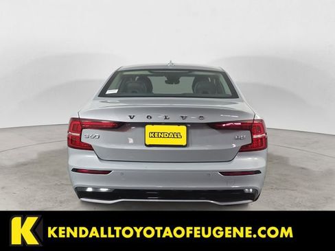 Used 2024 Volvo S60 B5 Core image 4