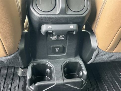 Used 2021 Jeep Gladiator Overland w/ Popular Equipment Package image 17