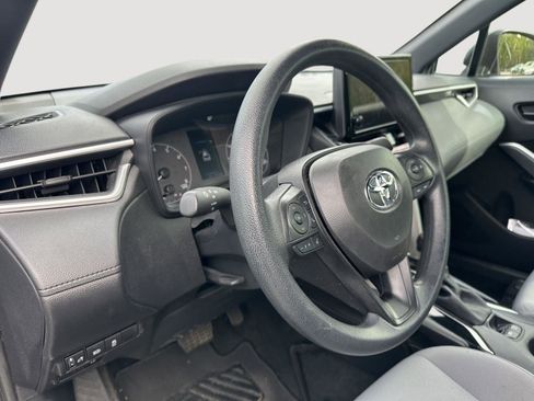 Used 2025 Toyota Corolla Cross AWD Hybrid image 11