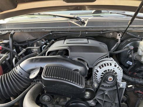 Used 2014 GMC Yukon SLE image 23