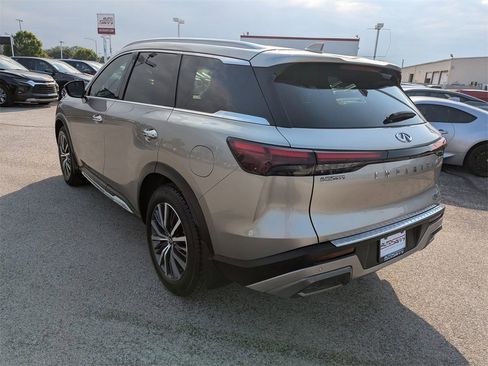 Used 2023 INFINITI QX60 Sensory w/ Vision Package image 6