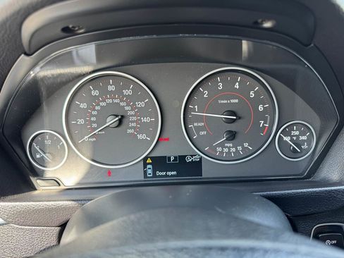 Used 2017 BMW 330i Sedan RWD image 13