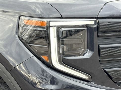 New 2026 GMC Sierra 1500 Elevation image 19