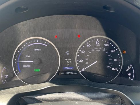 Used 2013 Lexus ES 300h w/ Luxury Pkg FWD image 31