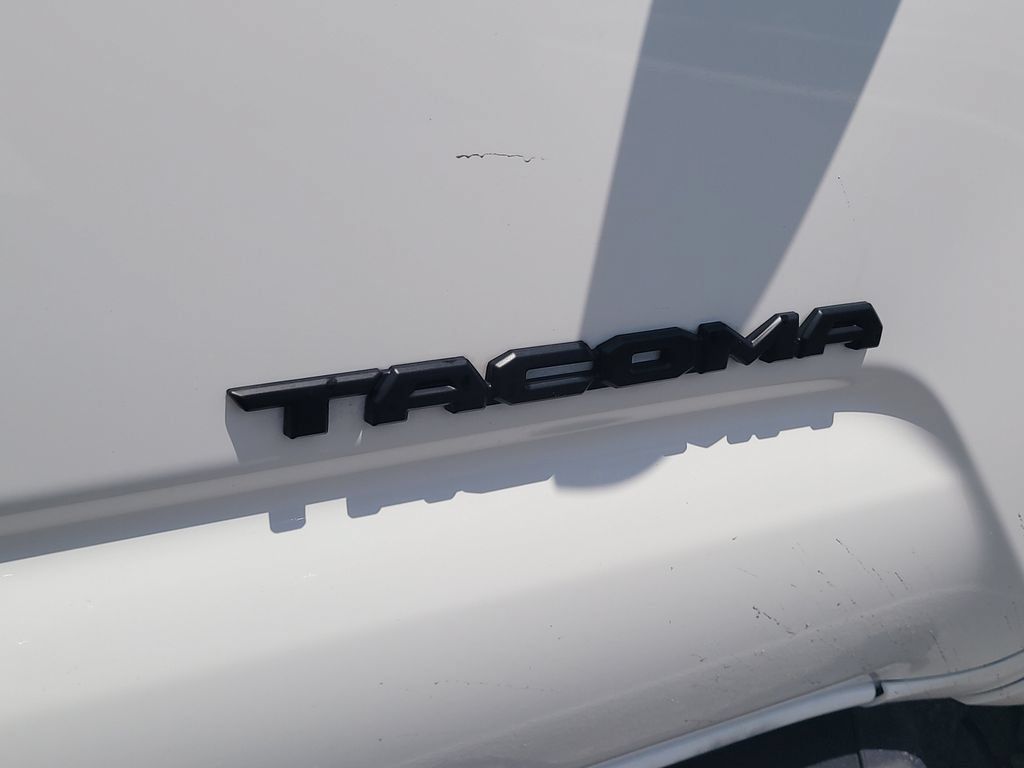 Used 2019 Toyota Tacoma TRD Sport RWD image 7