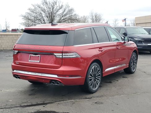 New 2026 Lincoln Aviator Black Label w/ Dynamic Handling Package image 4