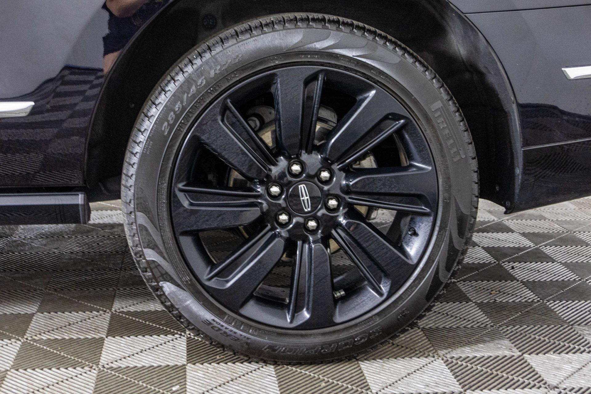 Used 2024 Lincoln Navigator Reserve w/ Monochromatic Package AWD/4WD image 58