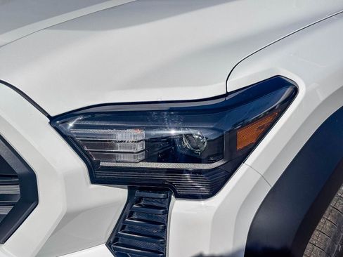 New 2026 Toyota Tacoma TRD Off-Road AWD/4WD image 9