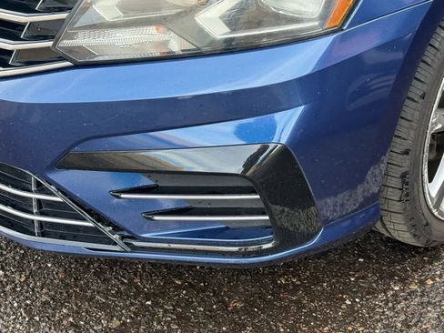 Used 2016 Volkswagen Passat 1.8T R-Line image 9