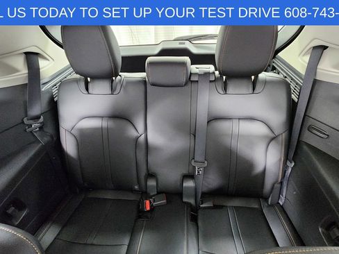 Used 2025 MAZDA CX-90 3.3 Turbo w/ Preferred Package AWD/4WD image 15