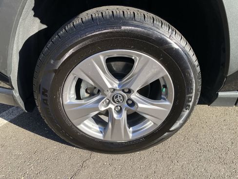 Used 2024 Toyota RAV4 XLE image 18