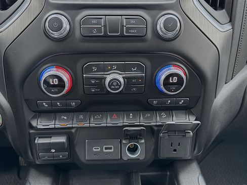 Used 2021 GMC Sierra 1500 Denali image 12