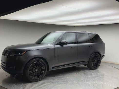 Used 2024 Land Rover Range Rover SE image 5