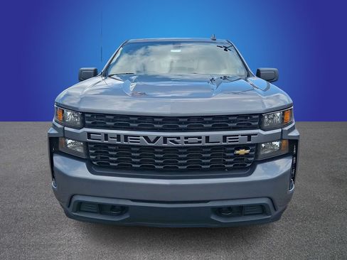 Used 2020 Chevrolet Silverado 1500 Custom w/ Custom Value Package AWD/4WD image 2