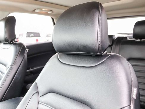 Used 2019 Ford Edge SEL w/ Equipment Group 201A FWD image 19