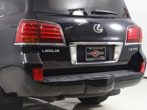 Used 2010 Lexus LX 570 4WD w/ Preferred Accessory Package image 25