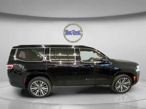 Used 2022 Jeep Grand Wagoneer Series III w/ Flexible Seating Group image 7