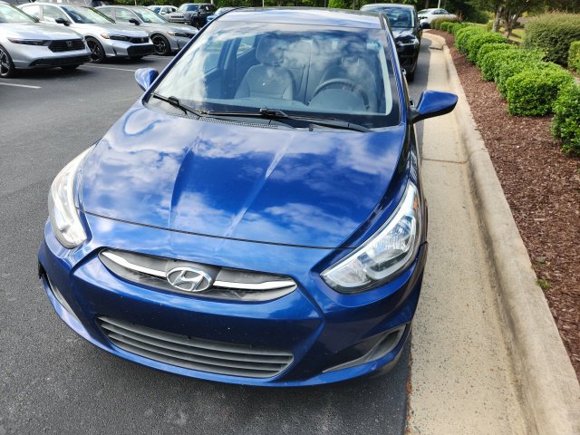 Used 2016 Hyundai Accent SE w/ Option Group 02 FWD image 2