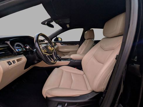 Used 2017 Cadillac XT5 FWD image 17