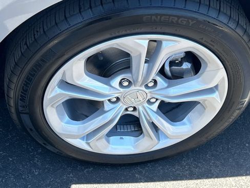 Certified 2025 Honda Accord LX image 11
