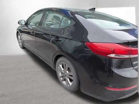 Used 2017 Hyundai Elantra SE image 13