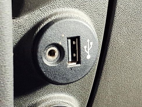 Used 2018 Nissan Frontier PRO-4X image 20