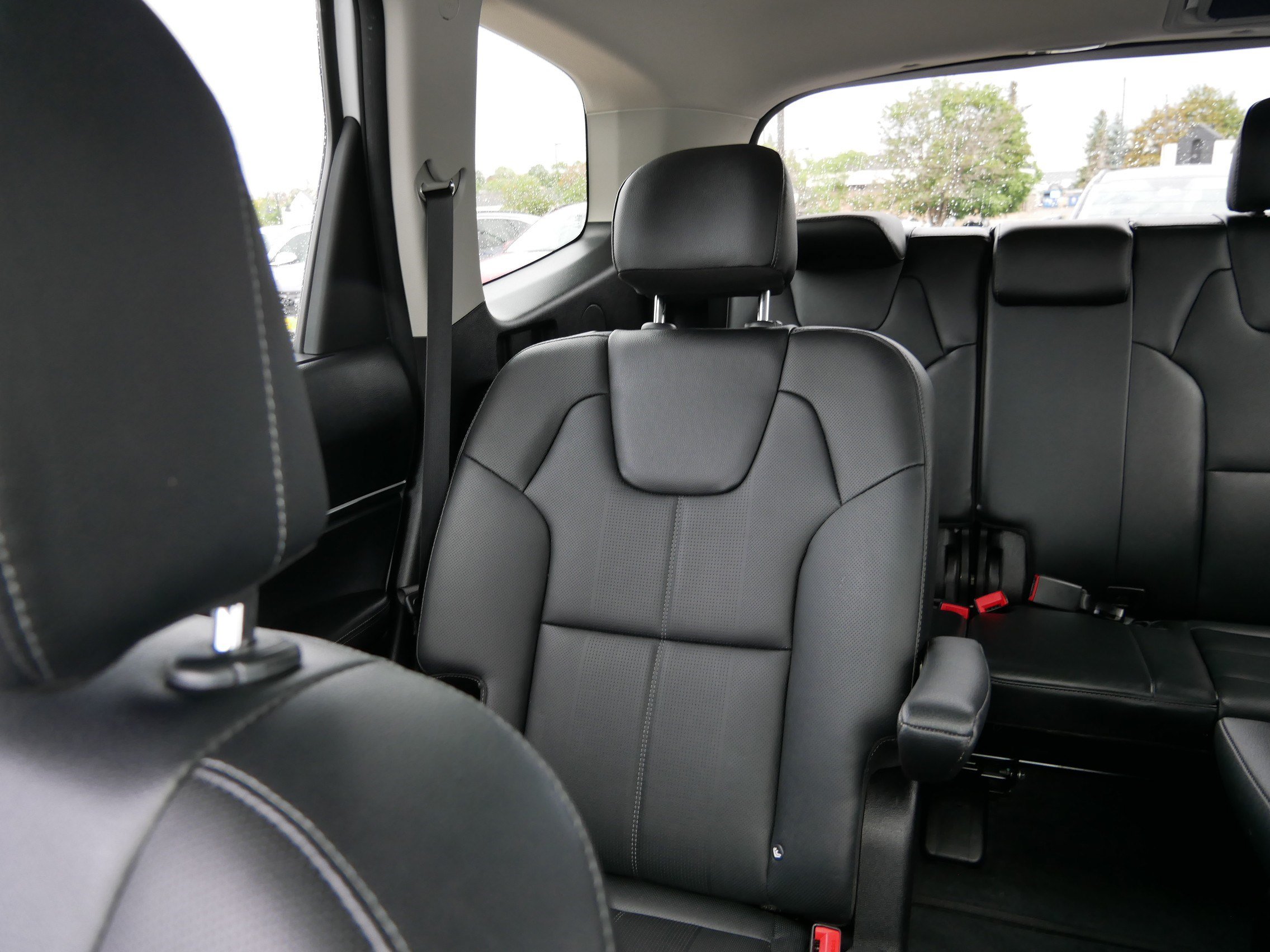 Used 2022 Kia Telluride EX w/ EX Premium Package FWD image 12